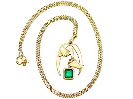 Vintage Emerald Pendant in Gold