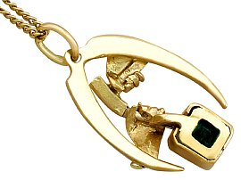 Vintage Emerald Pendant in Gold UK