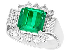 3.05 ct Emerald and 0.96 ct Diamond, 18 ct White Gold Dress Ring - Art Deco Style - Vintage Circa 1970