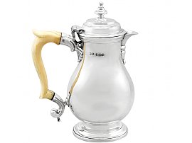 Sterling Silver Coffee / Chocolate Jug - George II Style - Antique George V (1932); A1671
