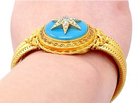 Turquoise Jewellery Set in Gold