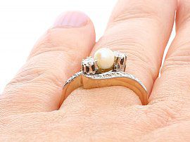Pearl Twist Ring with Diamonds 