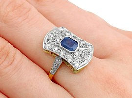 1920s Sapphire Ring Wearing