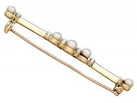 Antique Pearl Bar Brooch in Gold