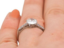 1 Carat Diamond Ring Vintage Wearing