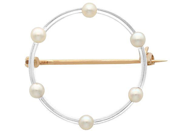 Pearl and Gold Brooch