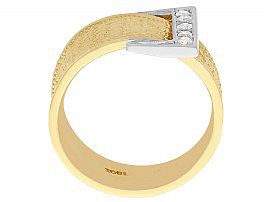 Diamond Buckle Ring in 18k Gold