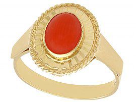 Coral and 18 ct Yellow Gold Dress Ring - Vintage Circa 1980