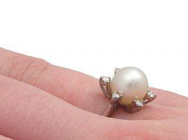 Cultured Pearl Ring Wearing Hand