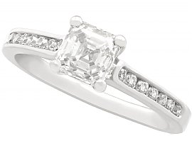 1.05ct Diamond and Platinum Solitaire Ring - Contemporary Circa 2000