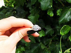 18ct White Gold Diamond Cluster Ring Outdoor