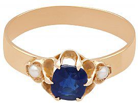 blue sapphire and pearl ring in yellow gold