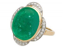 Cabochon Cut Emerald Ring in Gold