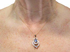 Aquamarine Pendant with Diamonds Wearing