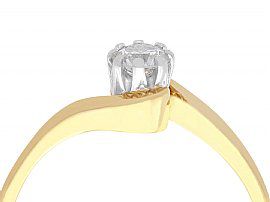 Twist Solitaire Ring in Yellow Gold