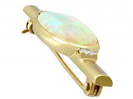 5.89 ct Opal and 0.28 ct Diamond, 18 ct Yellow Gold Bar Brooch - Vintage 1987