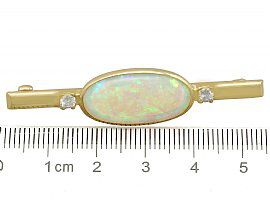 5.89 ct Opal and 0.28 ct Diamond, 18 ct Yellow Gold Bar Brooch - Vintage 1987