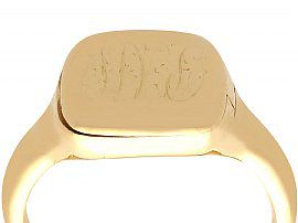 18ct Yellow Gold Signet Ring Antique 