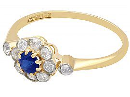 sapphire ring in 18k gold