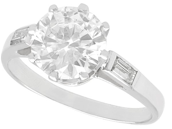 Diamond Solitaire with Accents