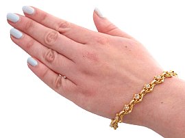 Wearing Image for Pearl Diamond Bracelet