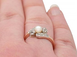 Rose Gold Pearl and Diamond Ring wearing image