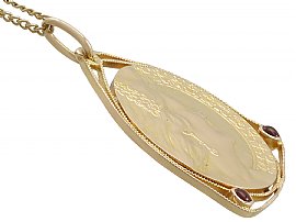 Garnet and 18 ct Yellow Gold Pendant - Art Nouveau - Antique Circa 1920
