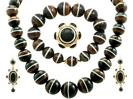 Banded Agate and 18ct Yellow Gold, 15ct Yellow Gold Jewellery Suite - Antique Victorian