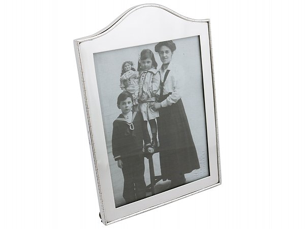 Sterling Silver Photograph Frame by Goldsmiths & Silversmiths Co Ltd - Antique Edwardian (1906)