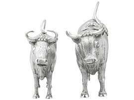 pair of cow creamers