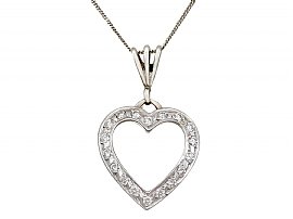 1960s heart pendant in white gold for sale