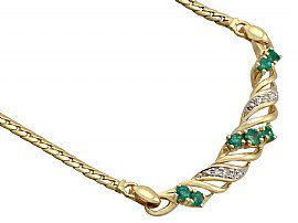 Emerald and Gold Jewellery Set