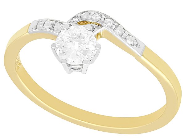Antique Diamond Twist Ring in Yellow Gold