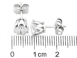 1980s diamond stud earrings size