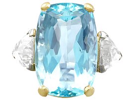 Vintage Aquamarine Ring with Diamonds