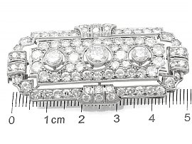 1930s diamond brooch in platinum size 
