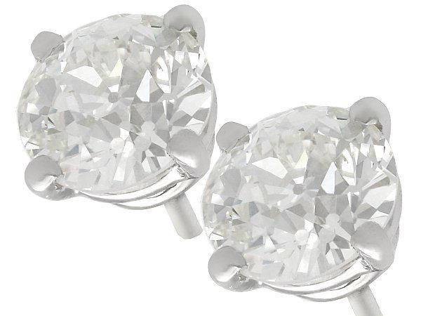 diamond stud earrings in platinum