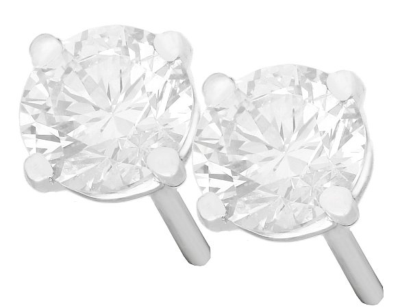 SI2 diamond stud earrings