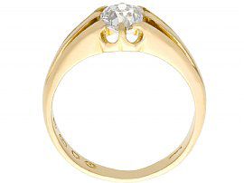 Antique Unisex Gold Solitaire Ring in Gold