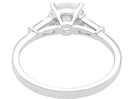 Art deco Round Brilliant Cut Diamond Ring