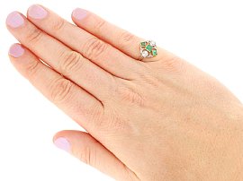 Art deco emerald ring wearing