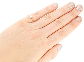 0.4 carat Diamond Ring Yellow Gold Wearing