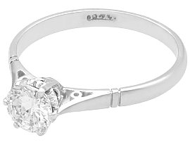 round cut platinum engagement ring