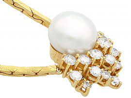 1960s Pearl and Diamond Necklace in Gold