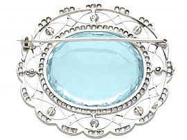 Antique Aquamarine Brooch in Platinum