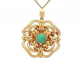 Chalcedony and Gold Pendant