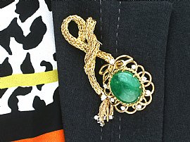 Cabochon Emerald Brooch in Gold