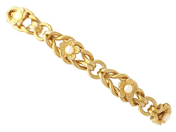 20 Carat Gold Bracelet with Pearls