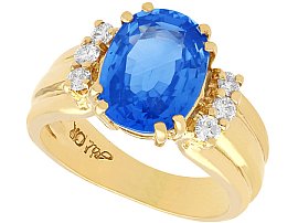 4.80ct Sapphire and 0.15ct Diamond, 18ct Yellow Gold Dress Ring - Vintage Circa 1990