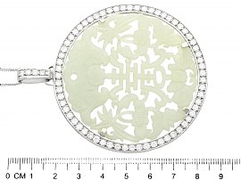 Vintage Jade Pendant Necklace size